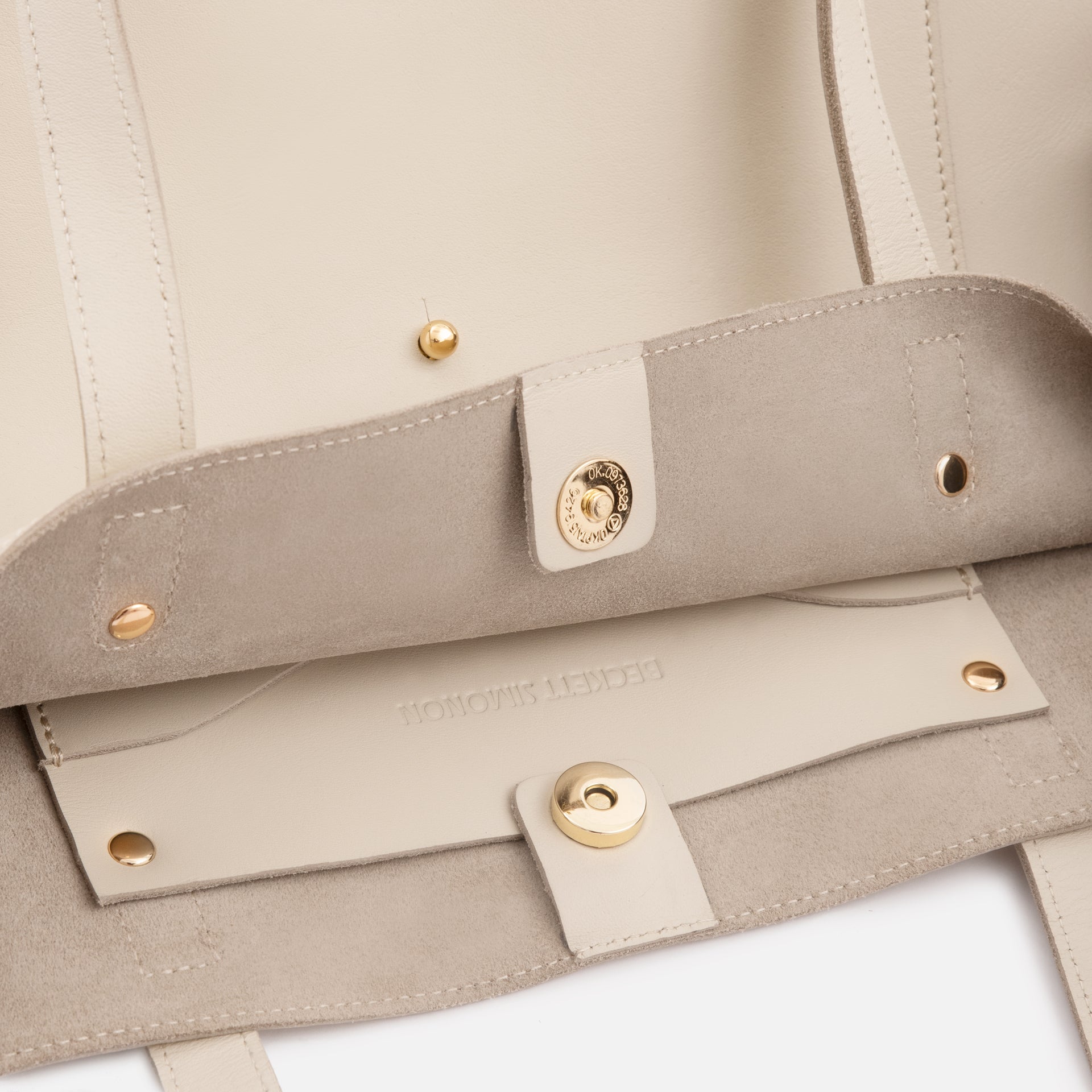 Mia Tote - Full-Grain Leather - Women's - Image 9